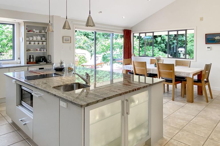 Photo of property in 21 Edkins Road, Kerikeri, 0230