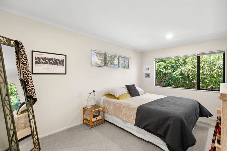 Photo of property in 227 Heta Road, Merrilands, New Plymouth, 4312
