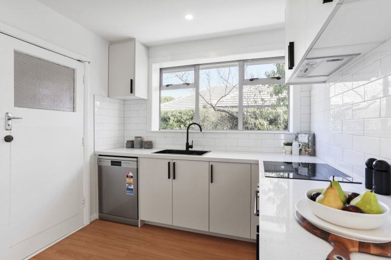 Photo of property in 175 Pages Road, Wainoni, Christchurch, 8061