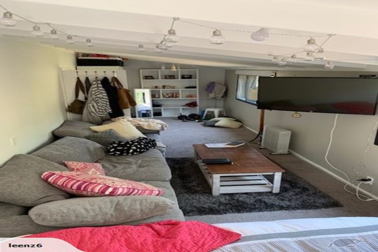 Photo of property in 53 Stillwater Crescent, Stillwater, Silverdale, 0993