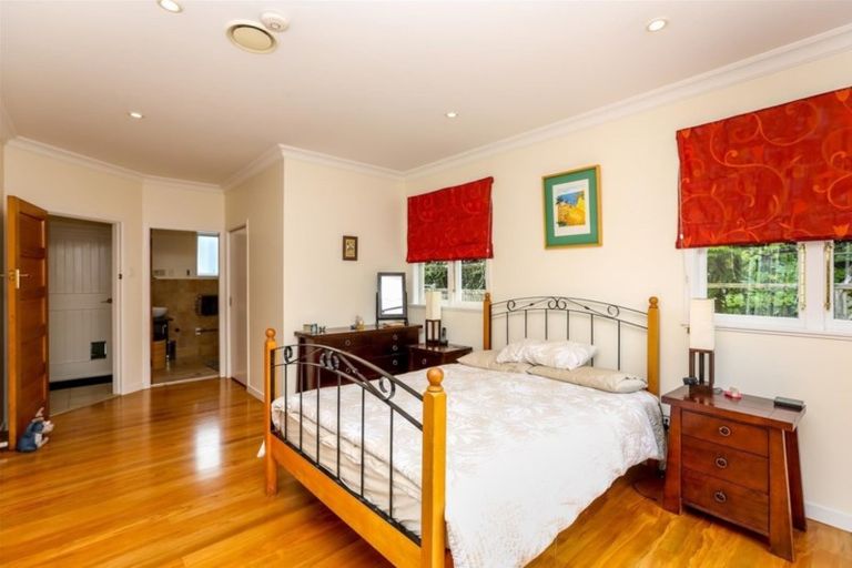 Photo of property in 94 Belt Road, New Plymouth, 4310