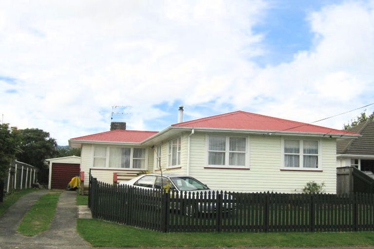 Photo of property in 30 Kashmir Avenue, Clouston Park, Upper Hutt, 5018