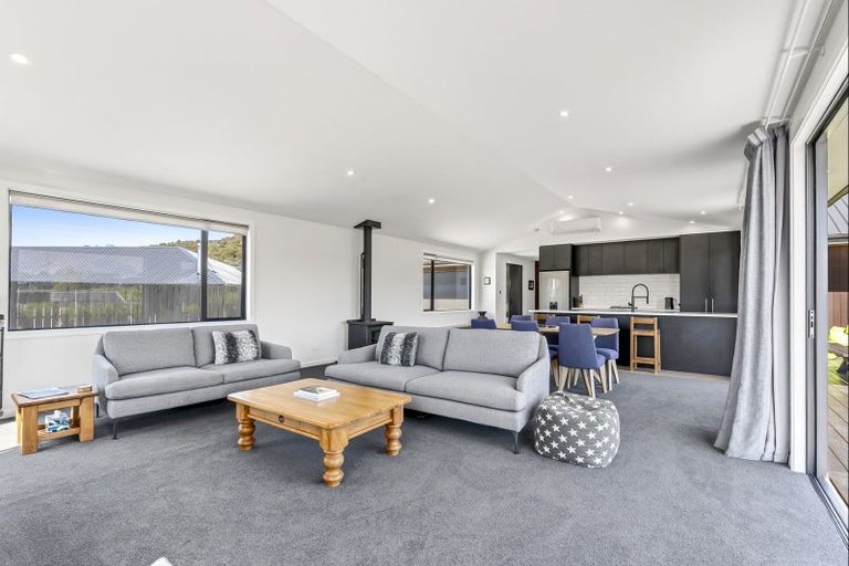 Photo of property in 19 Pounamu Avenue, Albert Town, Wanaka, 9305