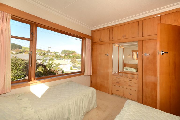 Photo of property in 2 Brooklyn Street, Green Island, Dunedin, 9018