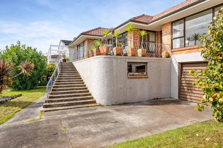 Photo of property in 80 Jaemont Avenue, Te Atatu South, Auckland, 0610