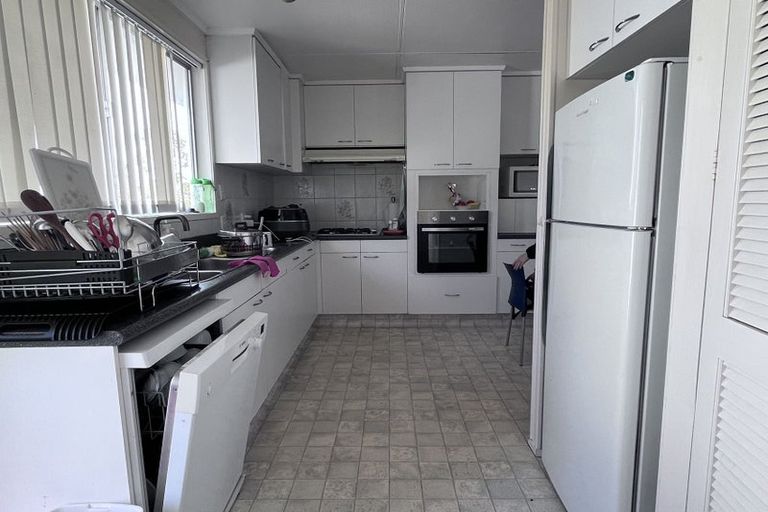 Photo of property in 9 William Souter Street, Forrest Hill, Auckland, 0620