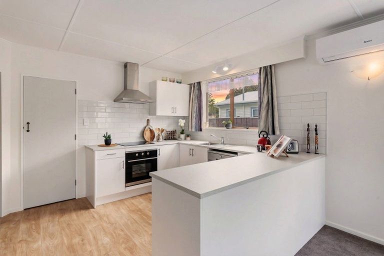 Photo of property in 2a Anzac Road, Otaki, 5512