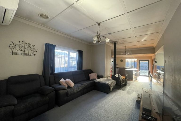 Photo of property in 58 Charles Street, Grasmere, Invercargill, 9810