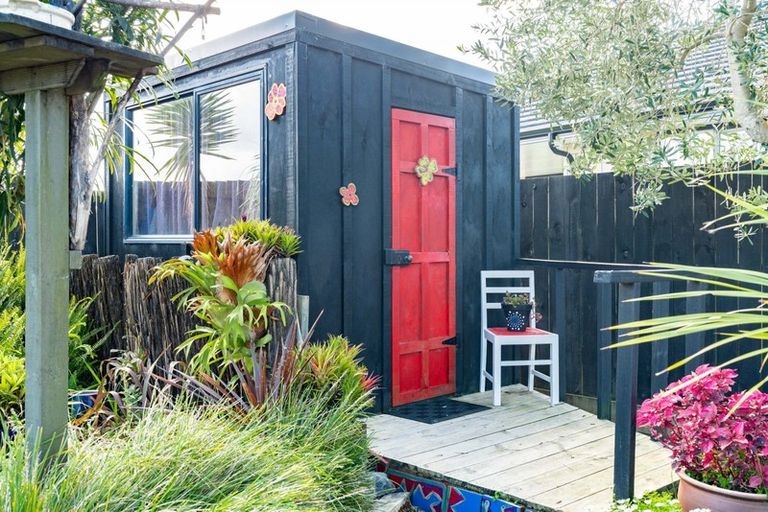 Photo of property in 6 Ti Tree Place, Mangawhai Heads, Mangawhai, 0505