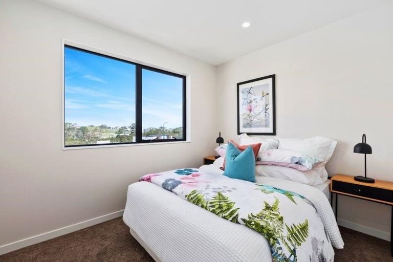 Photo of property in 14 Waihou Crescent, Albany Heights, Auckland, 0632