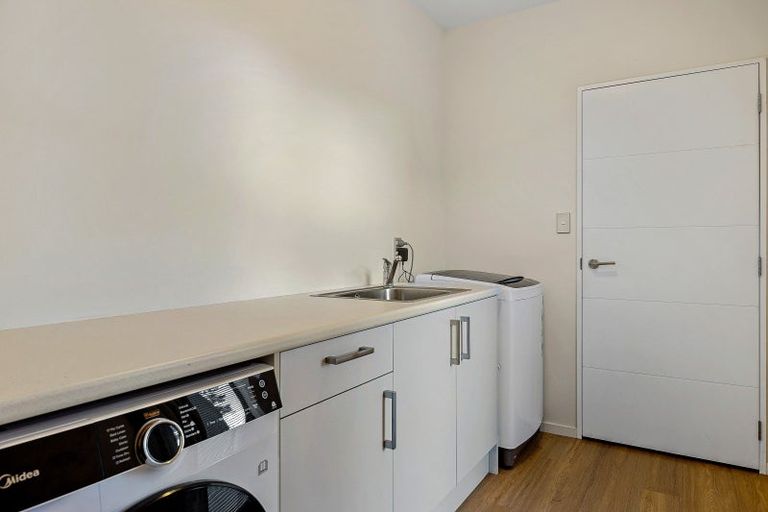 Photo of property in 6 Rockport Place, Parklands, Christchurch, 8083