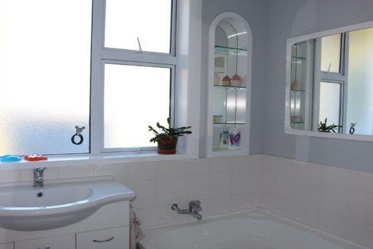 Photo of property in 111 Tarbert Street, Alexandra, 9320