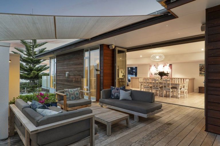 Photo of property in 2 Burgess Street, Sumner, Christchurch, 8081