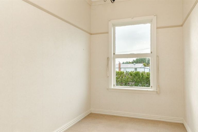 Photo of property in 9 Queen Street, Westport, 7825