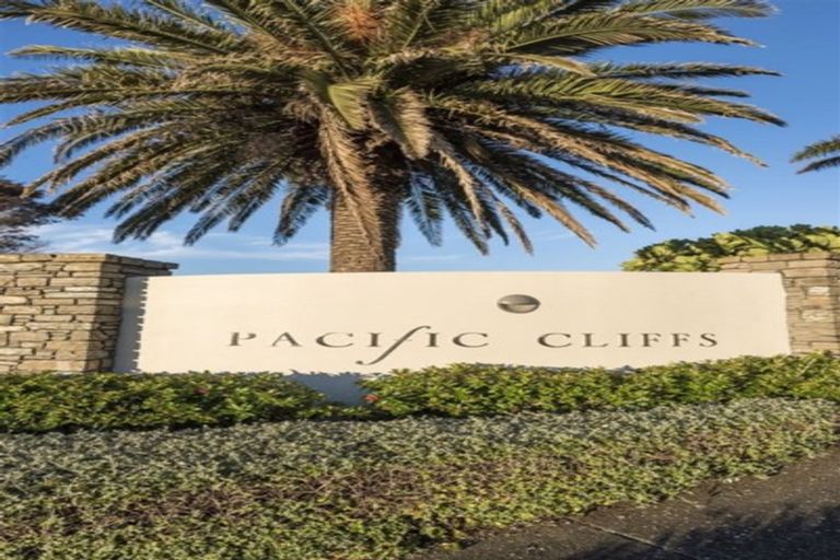 Photo of property in 7 Pacific Parade, Army Bay, Whangaparaoa, 0930