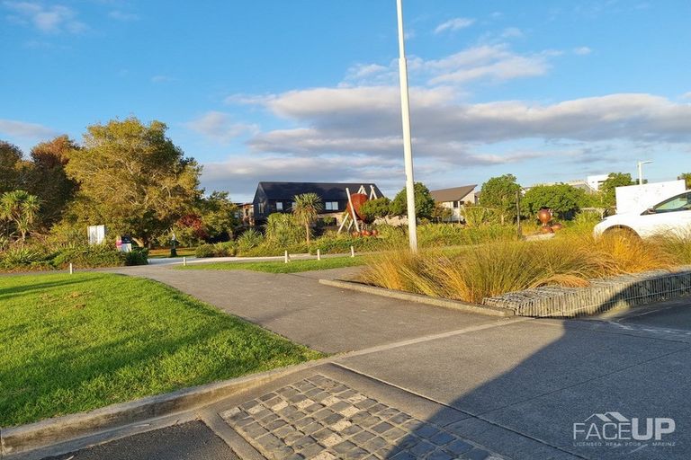 Photo of property in 9 De Havilland Road, Hobsonville, Auckland, 0616