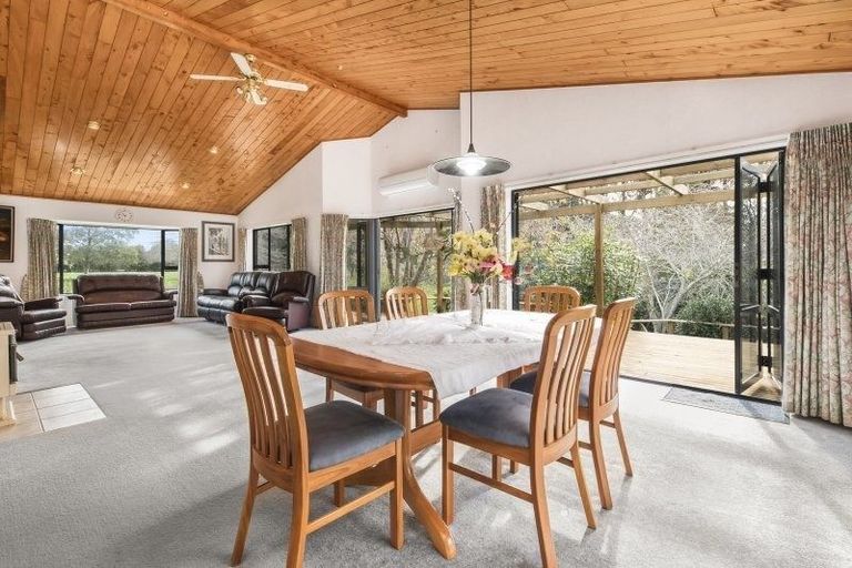 Photo of property in 402 Papakura-clevedon Road, Clevedon, Papakura, 2582