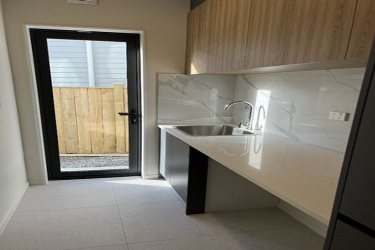 Photo of property in 28 Ballyalton Crescent, Flat Bush, 2019