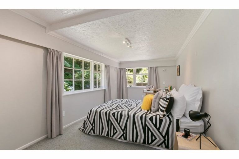 Photo of property in 91 Harbour View Road, Harbour View, Lower Hutt, 5010