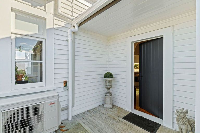 Photo of property in 2c Saint Leonard Street, Saint Johns Hill, Whanganui, 4501