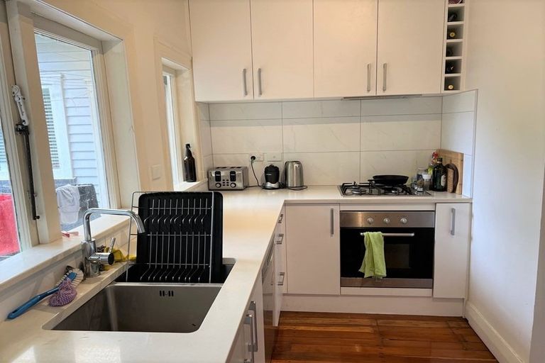 Photo of property in 30 Arabi Street, Sandringham, Auckland, 1041