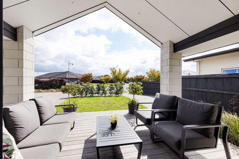 Photo of property in 23 Brancaster Place, Cambridge, 3434