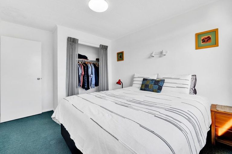 Photo of property in 18 Pohutukawa Drive, Opunake, 4616