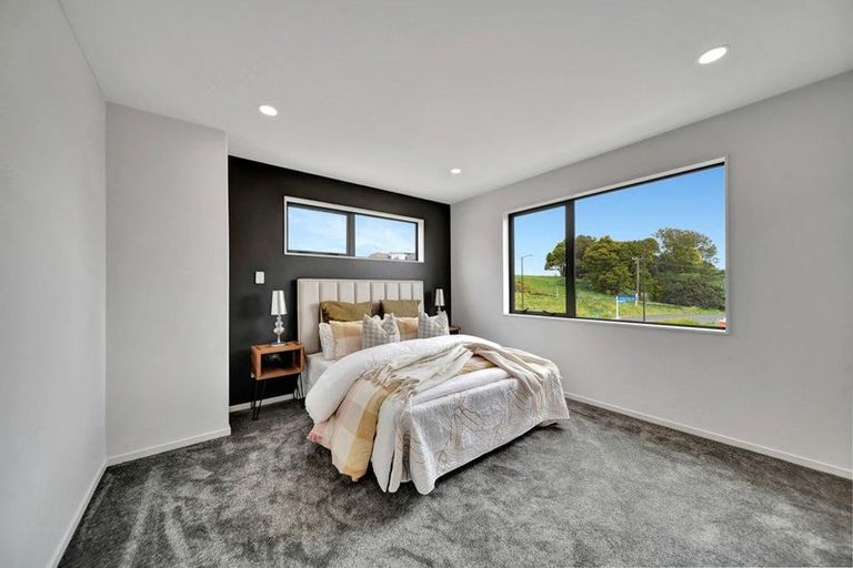 Photo of property in 1 Verdant View Avenue, Flat Bush, Auckland, 2019