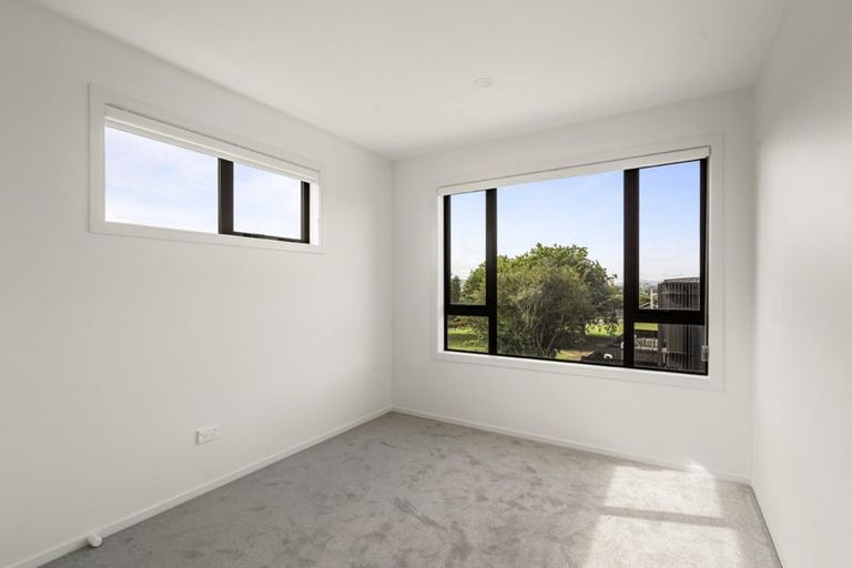 Photo of property in 1/75 Mcannalley Street, Manurewa East, Auckland, 2102