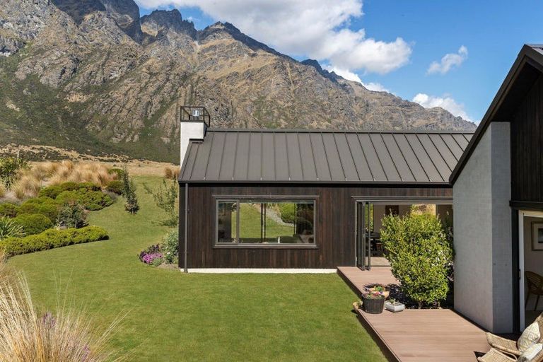 Photo of property in 36 Mckellar Drive, Jacks Point, Queenstown, 9371