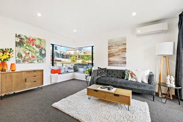 Photo of property in 8/27 Roanoke Way, Albany, Auckland, 0632