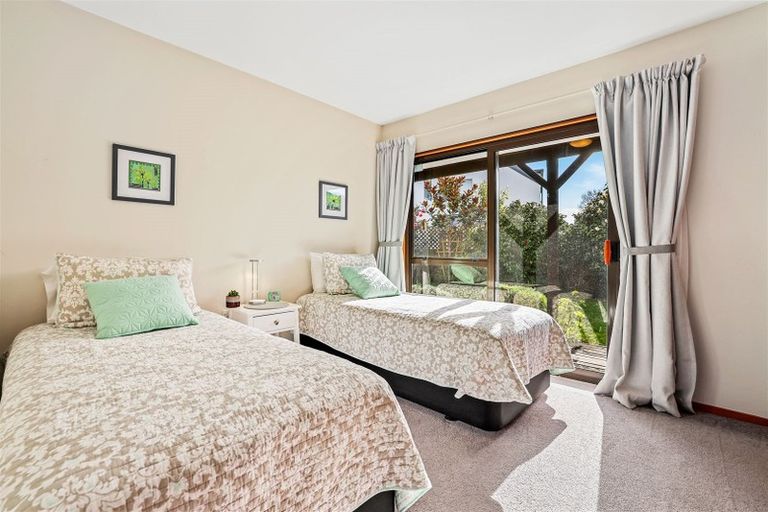 Photo of property in 3/63 Beachville Road, Redcliffs, Christchurch, 8081