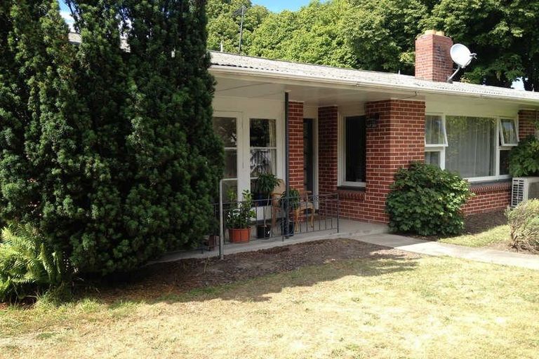 Photo of property in 2/62a Glandovey Road, Fendalton, Christchurch, 8052