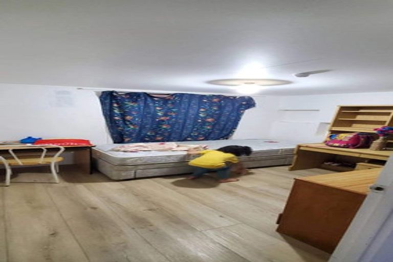 Photo of property in 9 Velma Road, Hillcrest, Auckland, 0627