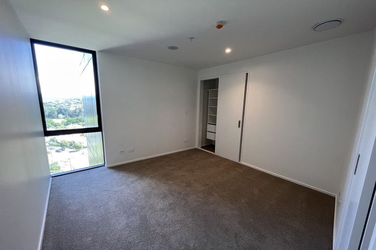 Photo of property in 903/1 Buscomb Avenue, Henderson, Auckland, 0610