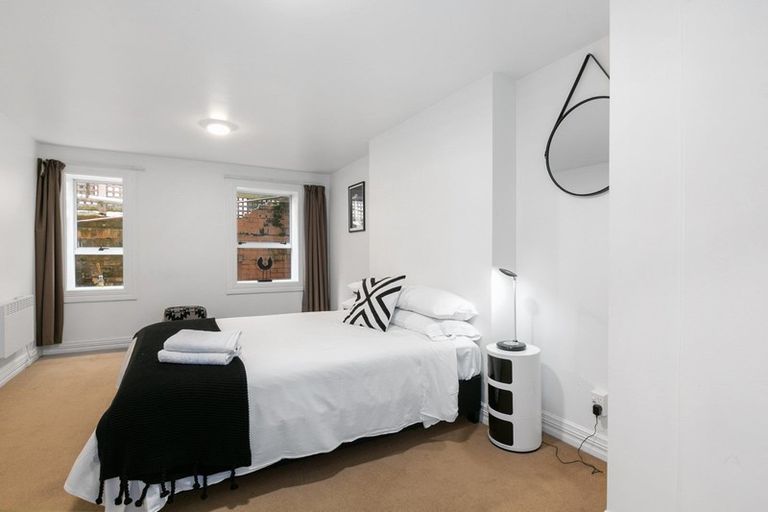 Photo of property in 12/31 Dowling Street, Dunedin Central, Dunedin, 9016