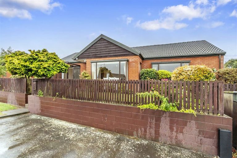 Photo of property in 40 Munro Street, Redwood, Christchurch, 8051