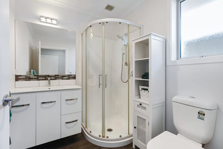 Photo of property in 21 Batty Street, Papamoa Beach, Papamoa, 3118