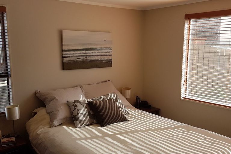 Photo of property in 1/102 Lyall Parade, Lyall Bay, Wellington, 6022