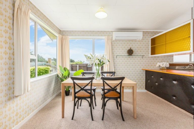 Photo of property in 154 Conclusion Street, Ascot Park, Porirua, 5024