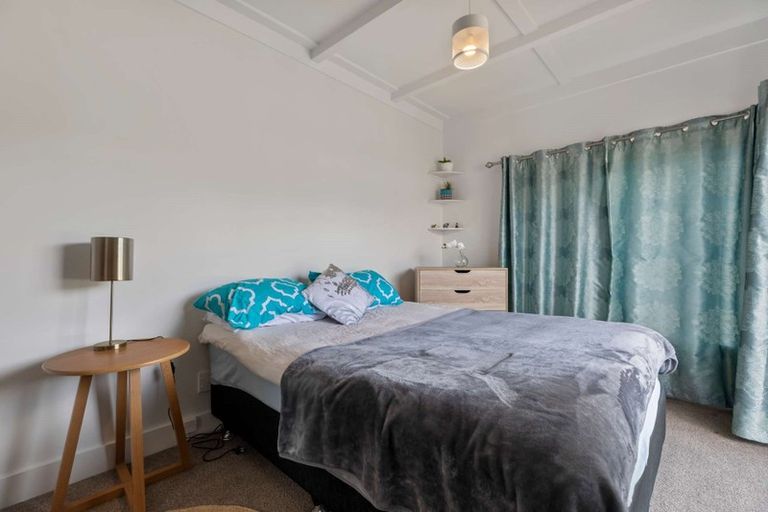 Photo of property in 2/47 Mildmay Road, Henderson, Auckland, 0610