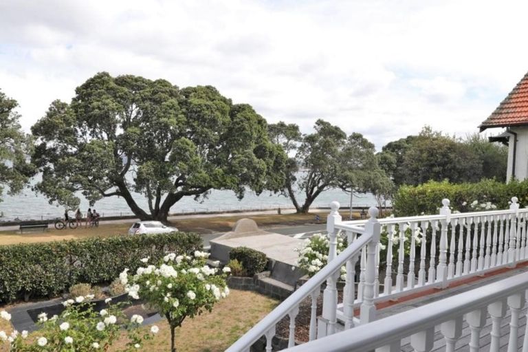 Photo of property in 6 King Edward Parade, Devonport, Auckland, 0624