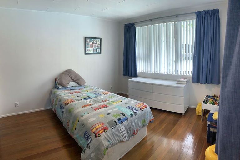Photo of property in 10 Yeoman Place, Howick, Auckland, 2014