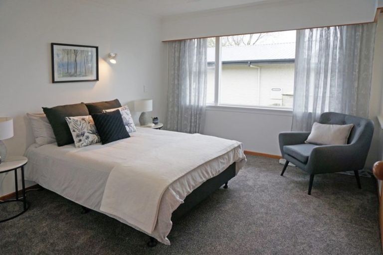 Photo of property in 2 Cruickshank Crescent, Rosedale, Invercargill, 9810