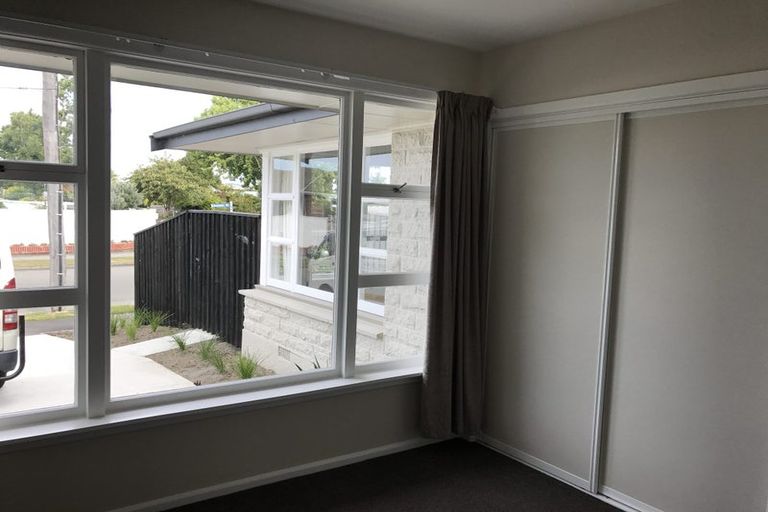 Photo of property in 38 Whitby Street, Burnside, Christchurch, 8053