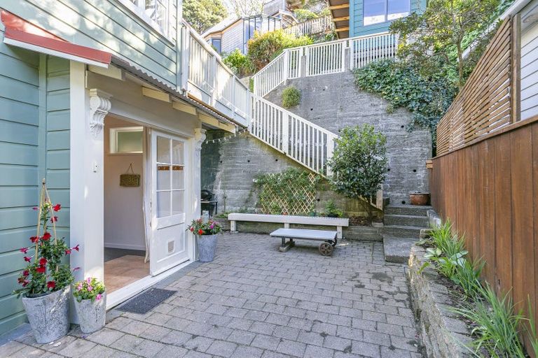 Photo of property in 80 Glenmore Street, Northland, Wellington, 6012