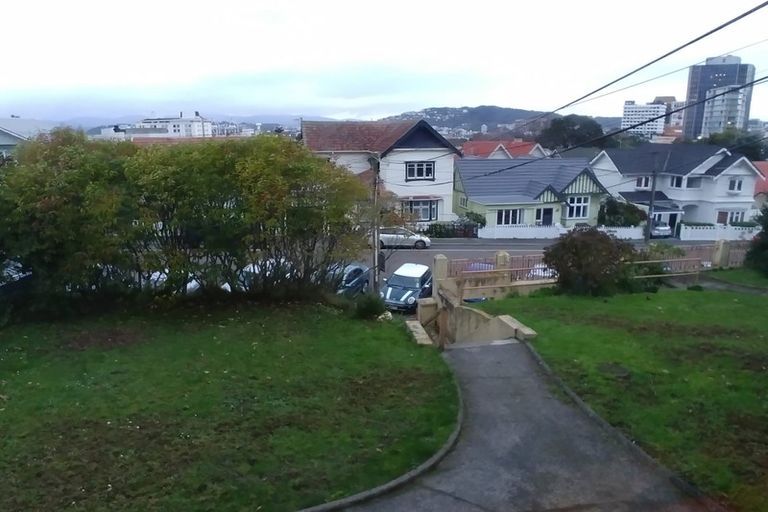 Photo of property in 21 Burnell Avenue, Thorndon, Wellington, 6011