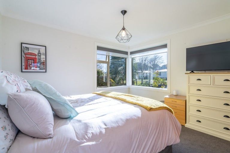 Photo of property in 14 Ballantrae Street, Wallacetown, 9816