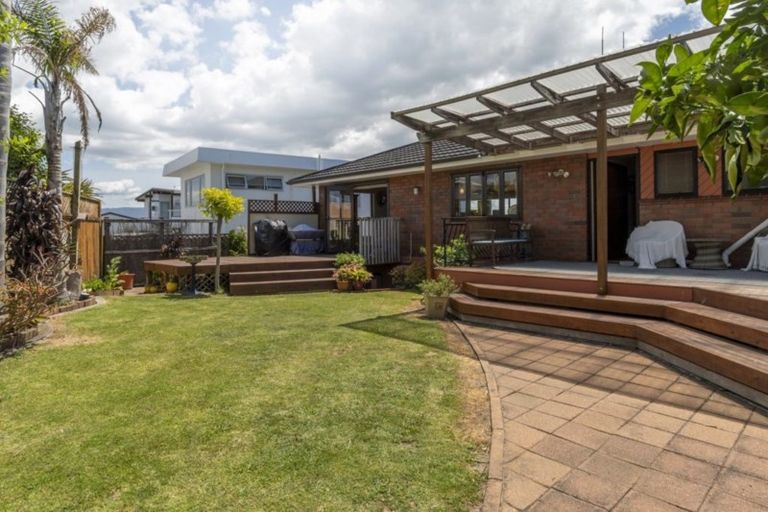 Photo of property in 17 Vivian Drive, Omokoroa, 3114