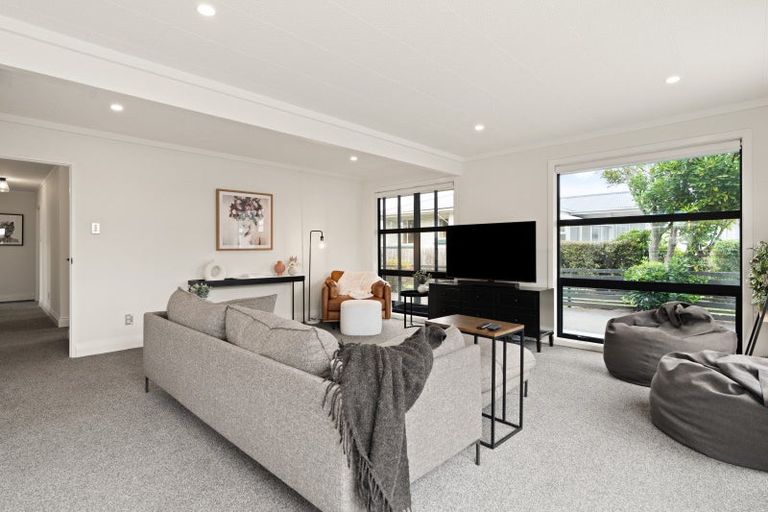 Photo of property in 165 Macandrew Road, South Dunedin, Dunedin, 9012